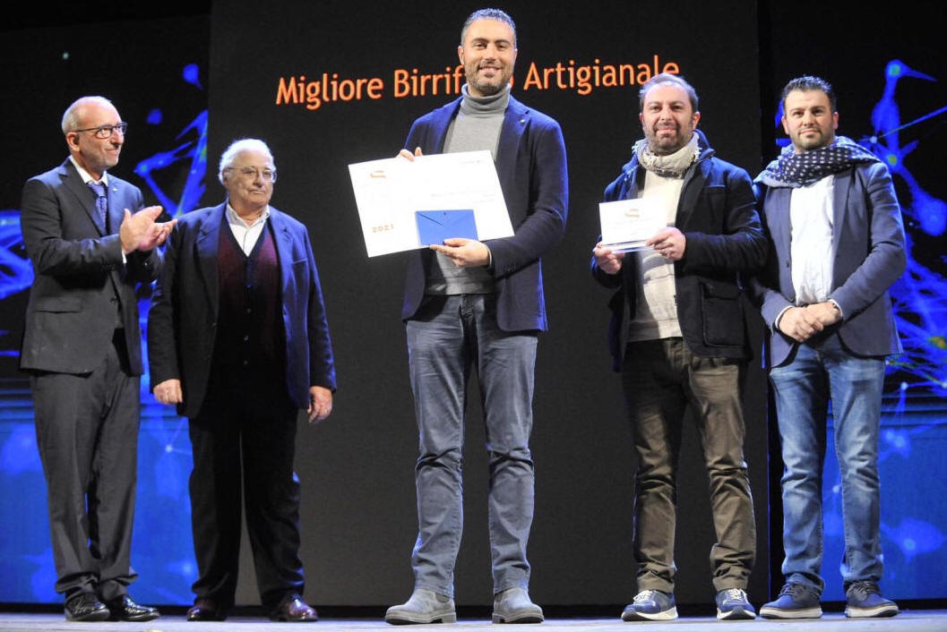 Foto 1 di 2: Birrificio Epica: premio Best in Sicily 2021